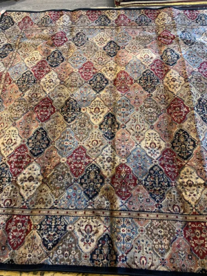 Woven Expressions Regent/Multi 7’9” x 7’9”