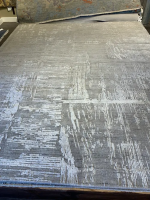 HANDLOOM JAQUARD GREY/WHITE 8’ 3” x 10’ SKU# BRC 942508